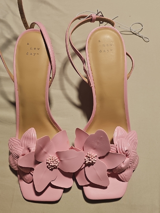 a new day Shoes - a new day Pink Floral Applique Slingback Heels Size 11